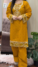 MUQADDAS EMBROIDERED 2PC (FARSHI)